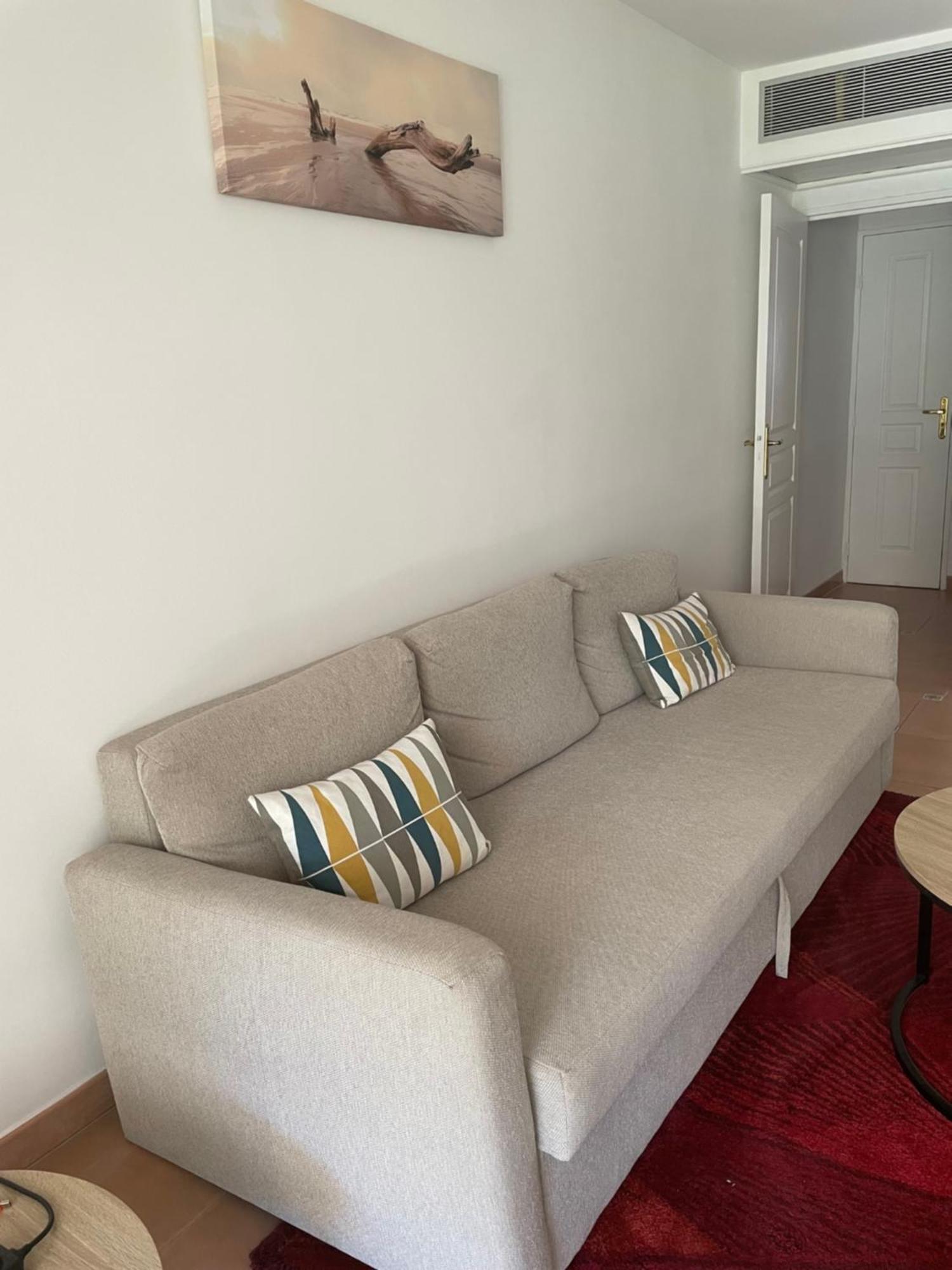 2 Pieces Saint Raphael Renove, Classe 4 Etoiles, 100 M Plages, Piscine, Tennis, Parc, Terrasse, Jardin Privatif Luaran gambar