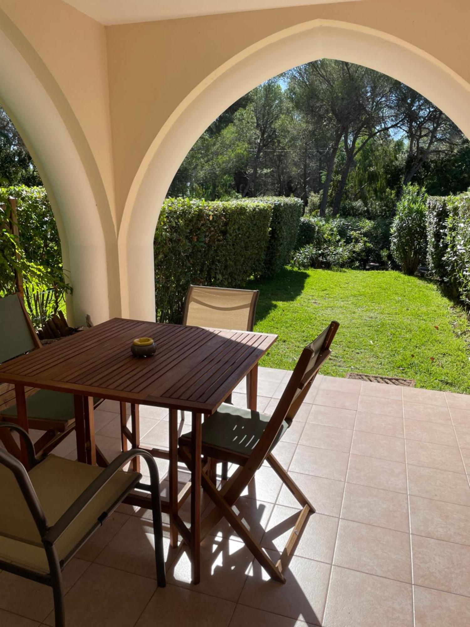 2 Pieces Saint Raphael Renove, Classe 4 Etoiles, 100 M Plages, Piscine, Tennis, Parc, Terrasse, Jardin Privatif Luaran gambar