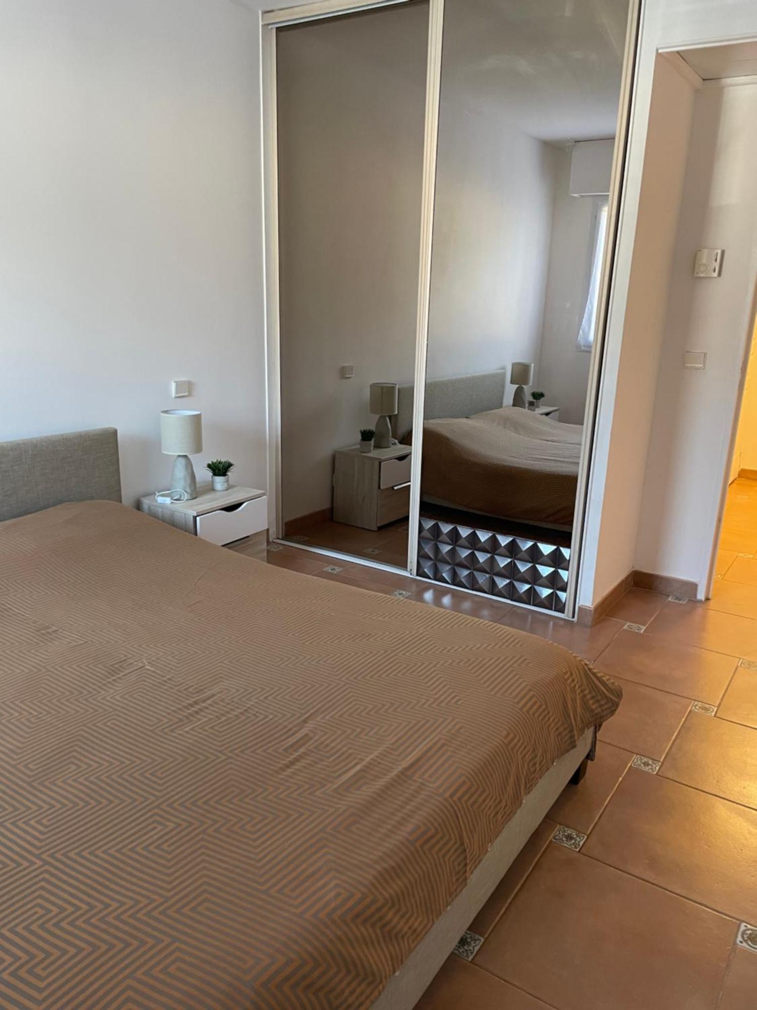 2 Pieces Saint Raphael Renove, Classe 4 Etoiles, 100 M Plages, Piscine, Tennis, Parc, Terrasse, Jardin Privatif Luaran gambar